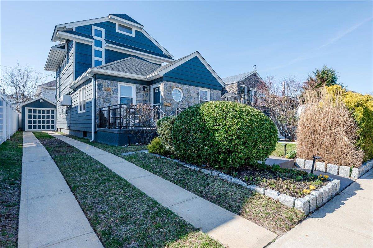 Long Beach, NY 11561,260 W Market ST