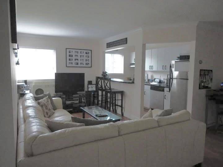 North Babylon, NY 11703,742 Deer Park AVE #8A