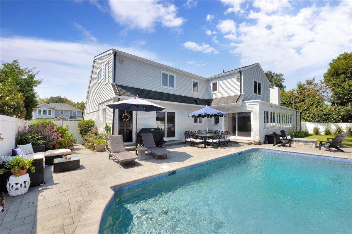 Rockville Centre, NY 11570,111 Berkshire RD