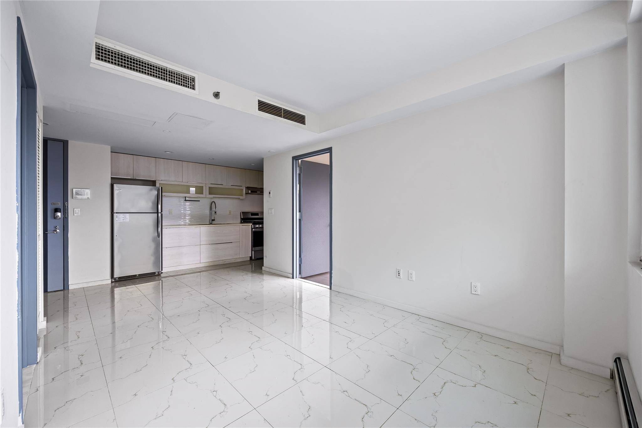 Flushing, NY 11354,35-08 146 ST #2B