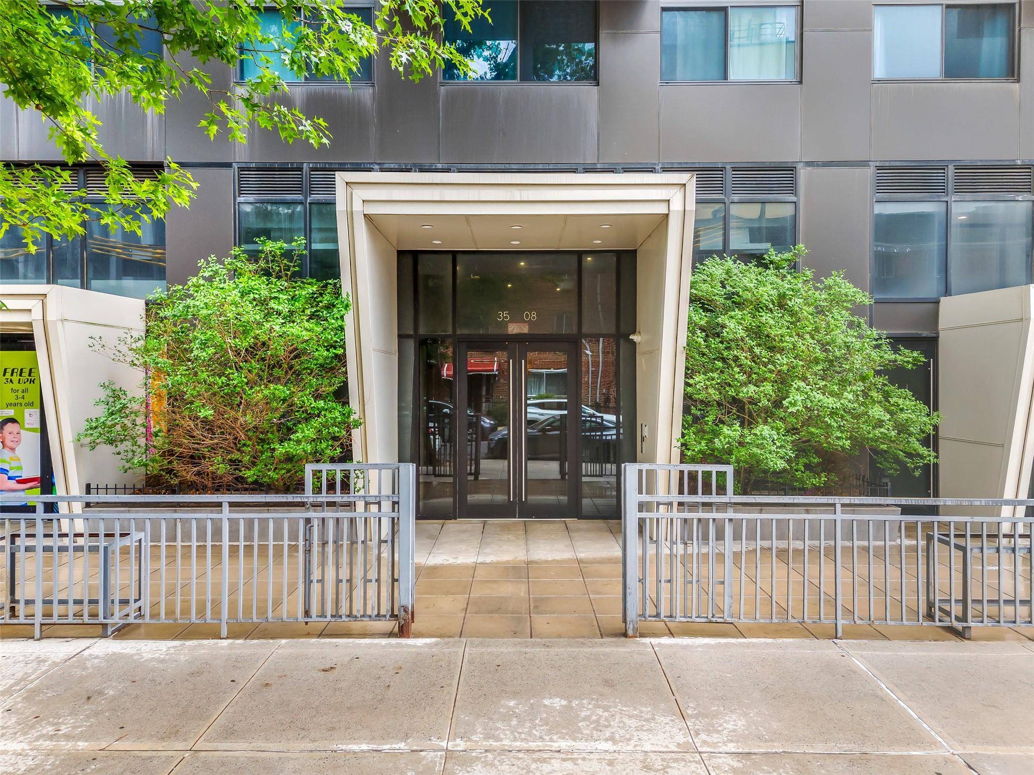 Flushing, NY 11354,35-08 146 ST #2B