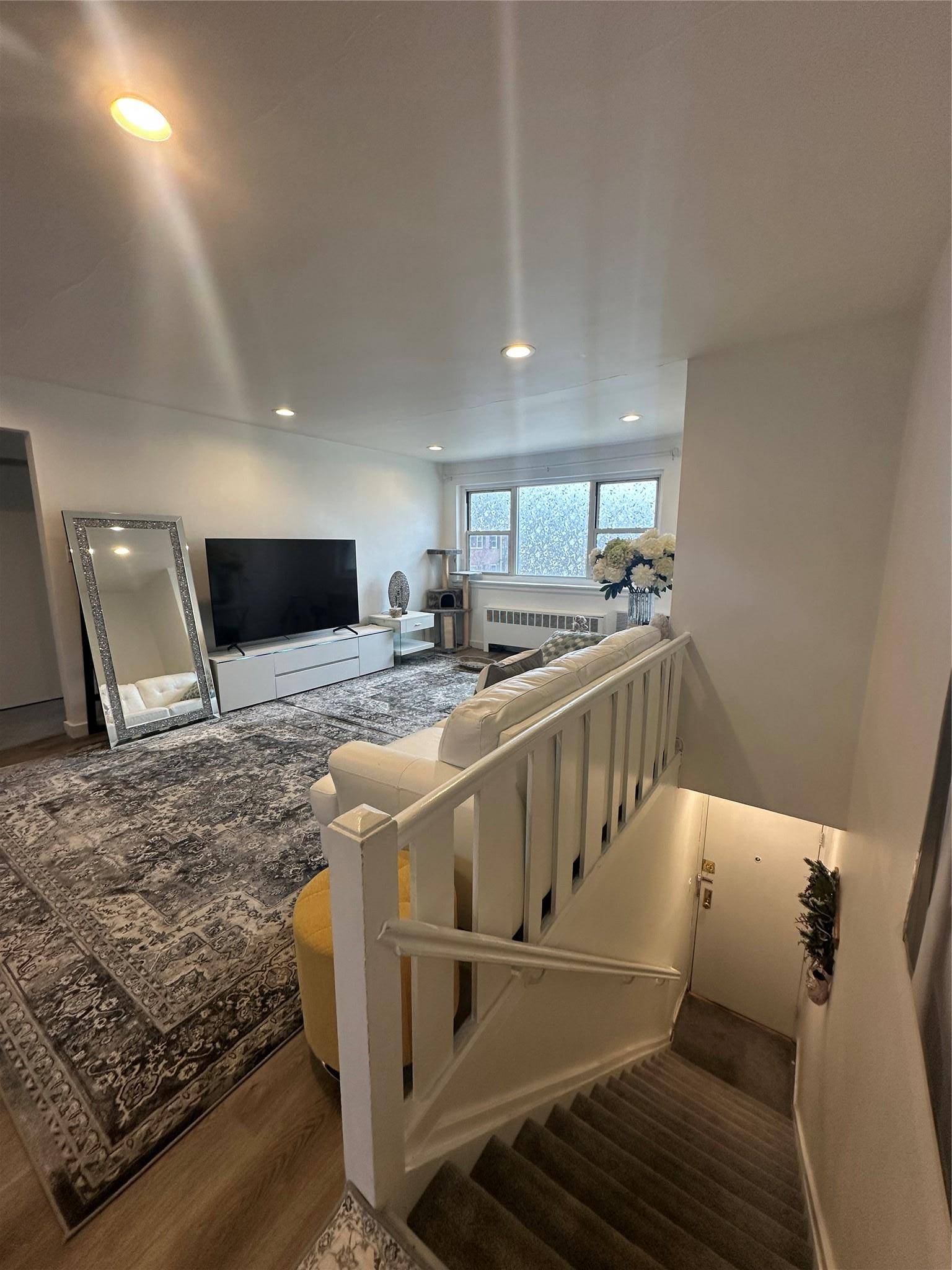 Flushing, NY 11367,152-42 Melbourne Ave #239B