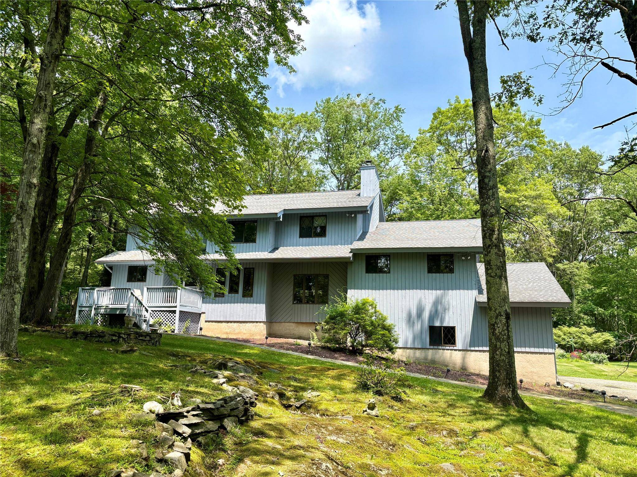 Holmes, NY 12531,195 S White Rock RD