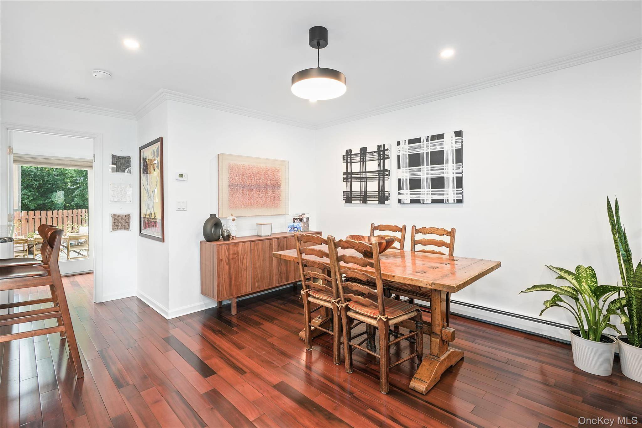 Dobbs Ferry, NY 10522,110 Round Hill RD