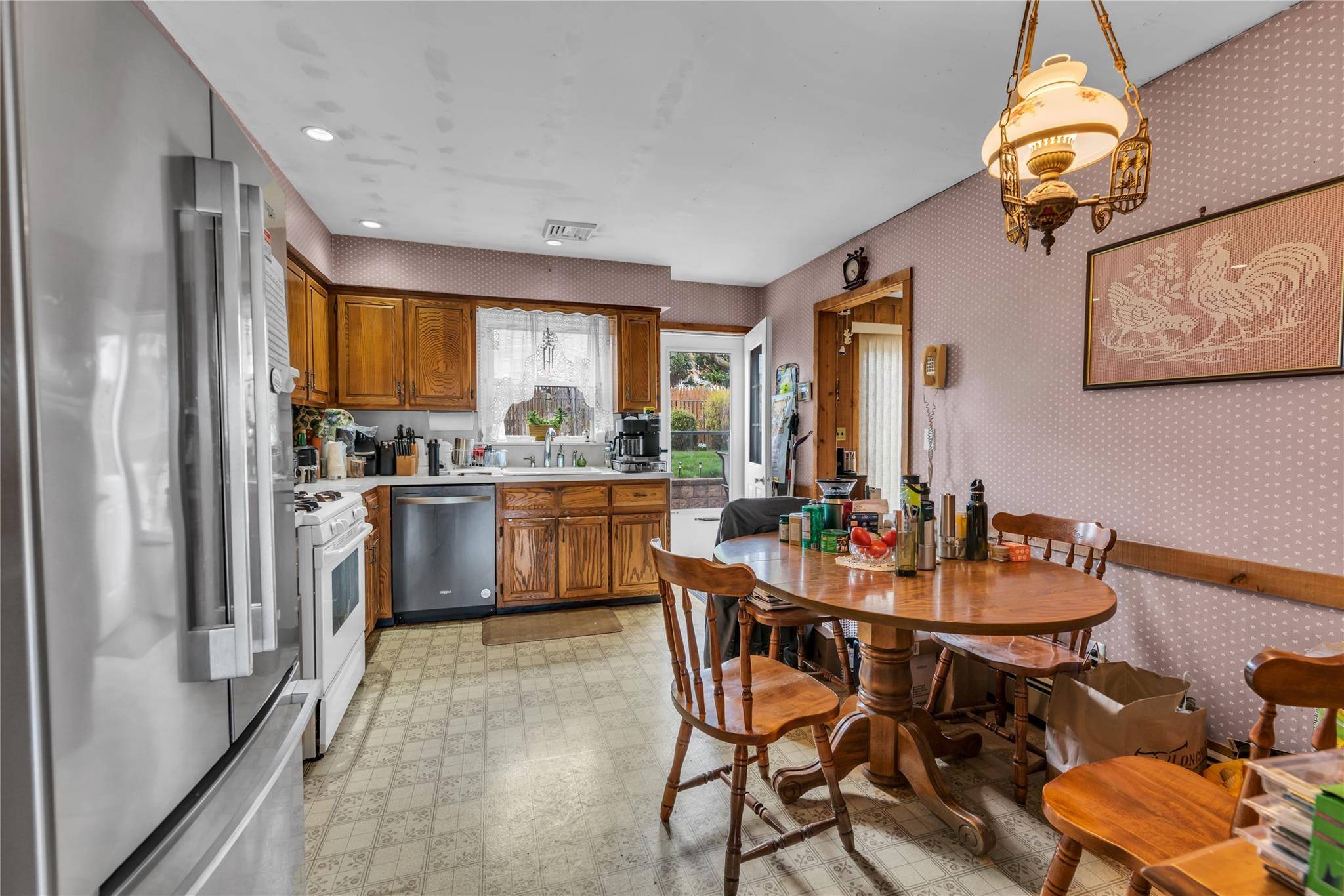Bronxville, NY 10708,1593 Midland AVE