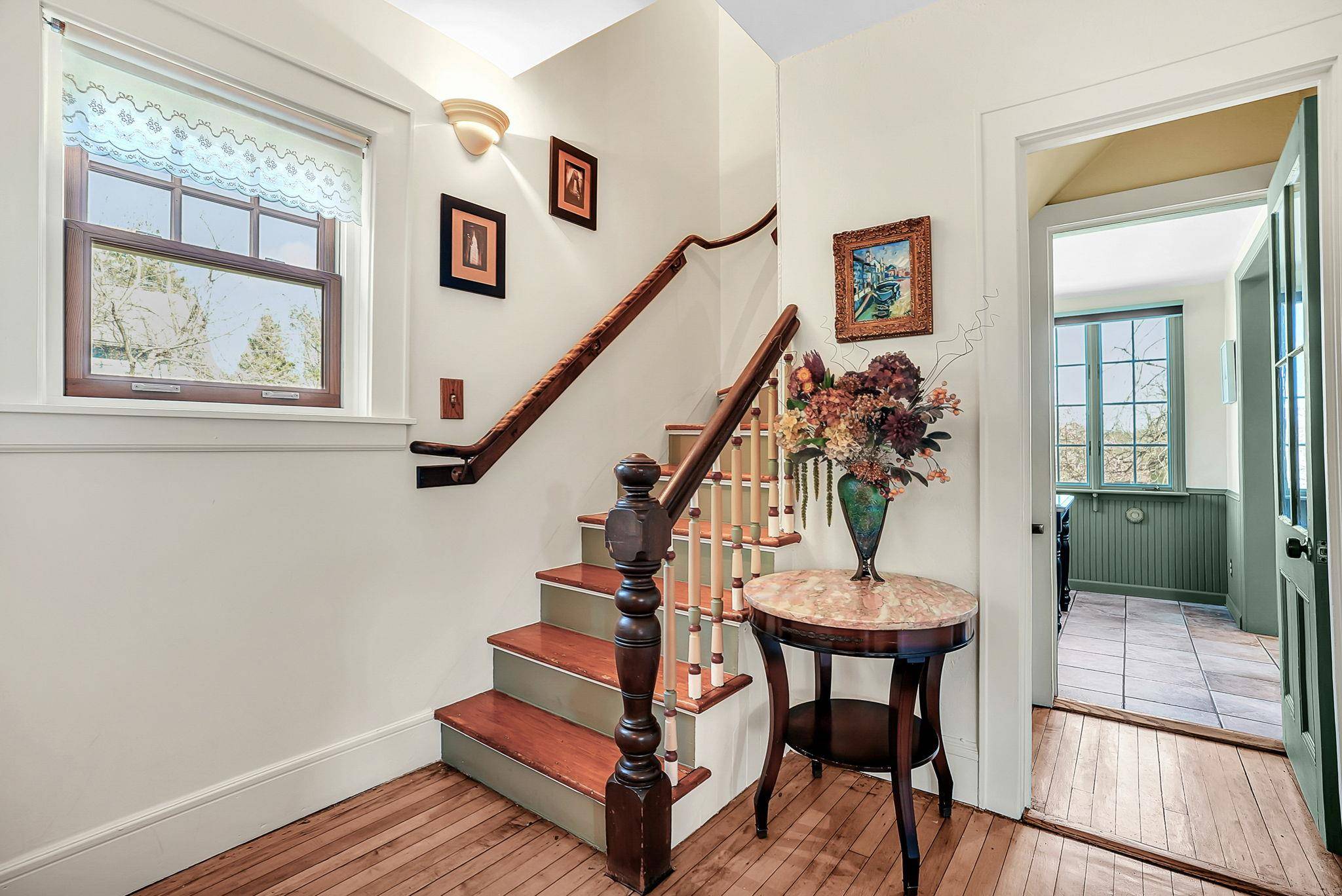 Larchmont, NY 10538,31 Edgewood AVE