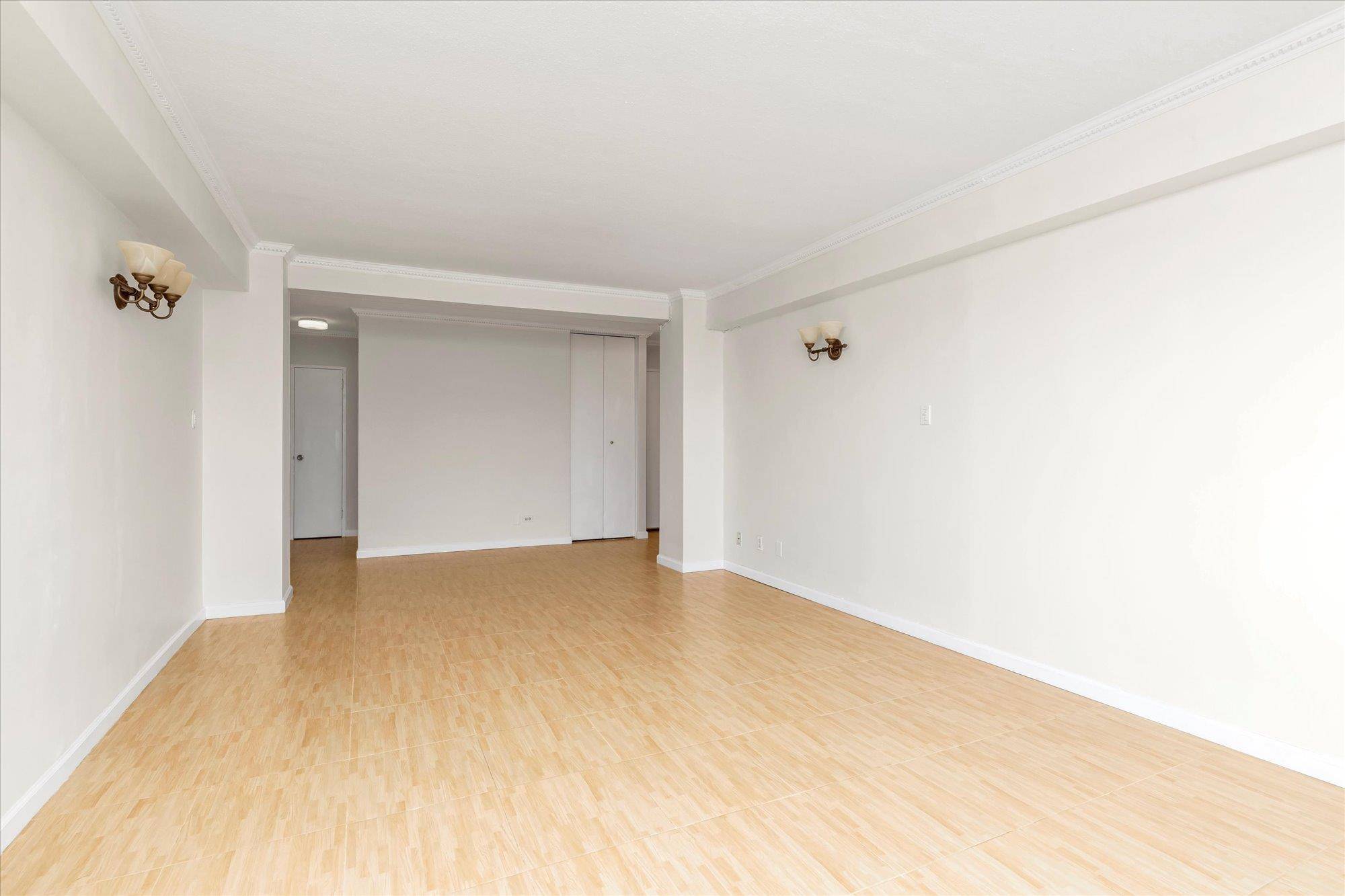 Forest Hills, NY 11375,107-40 Queens BLVD #14C