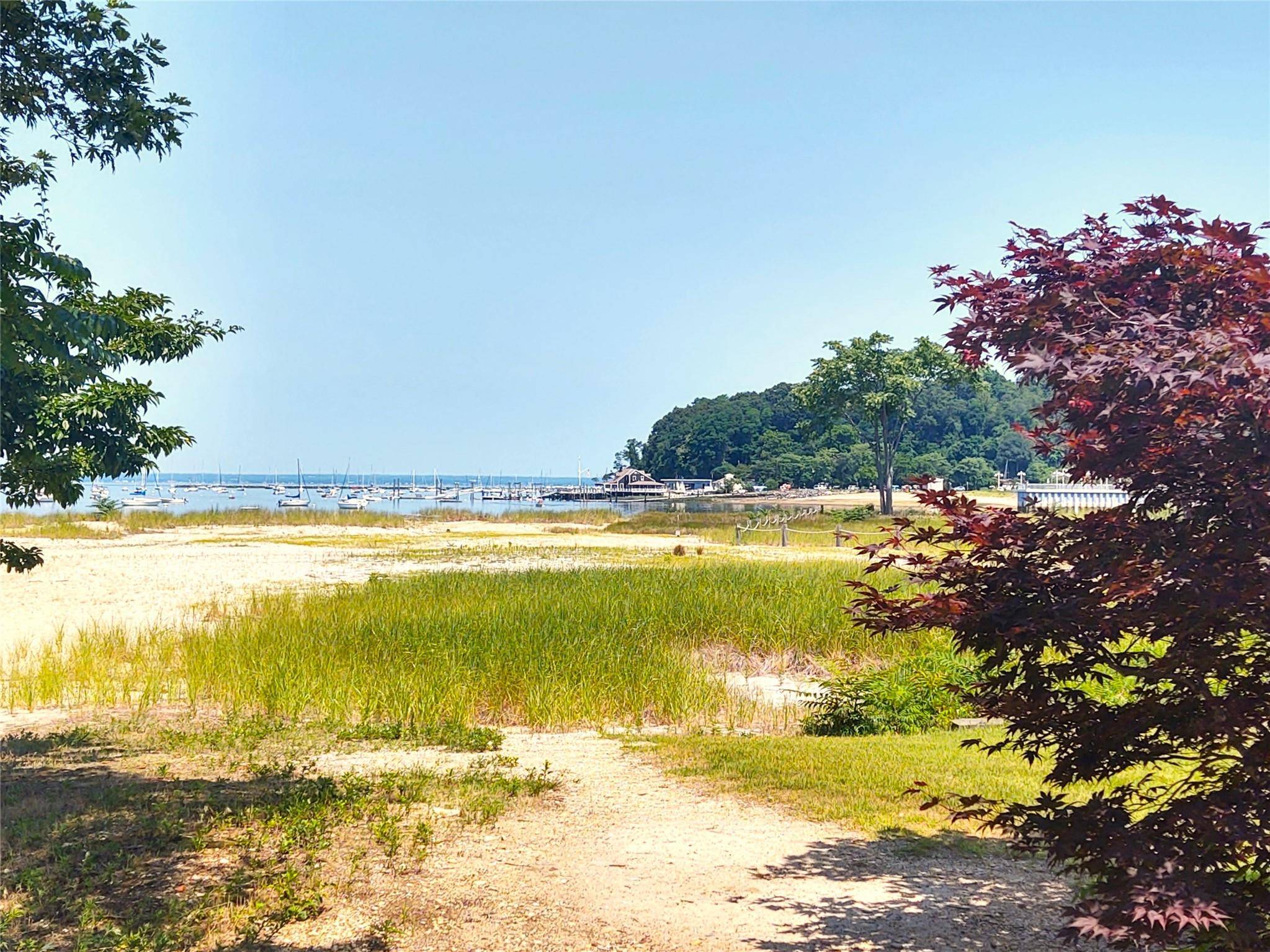 Sea Cliff, NY 11579,16 The BLVD