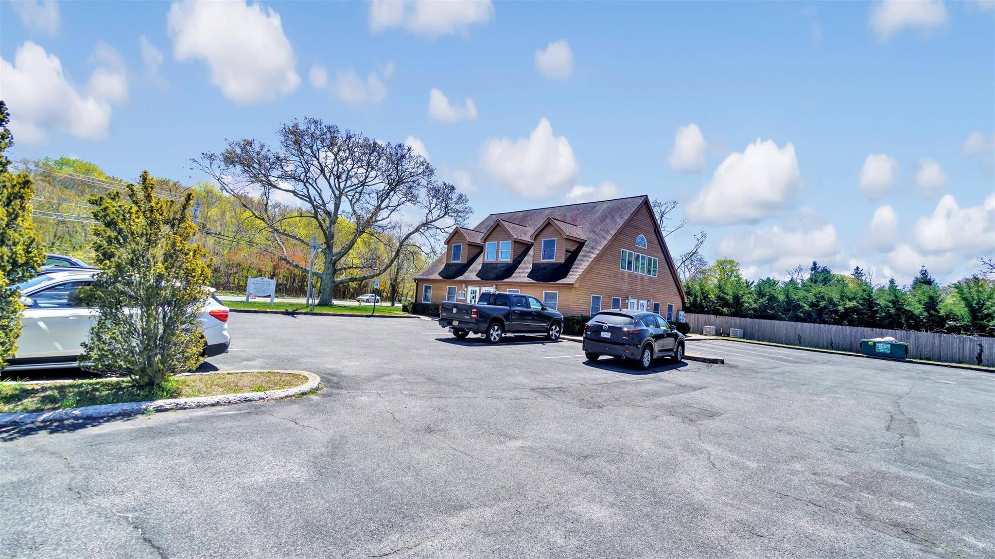 East Quogue, NY 11942,472 Montauk HWY