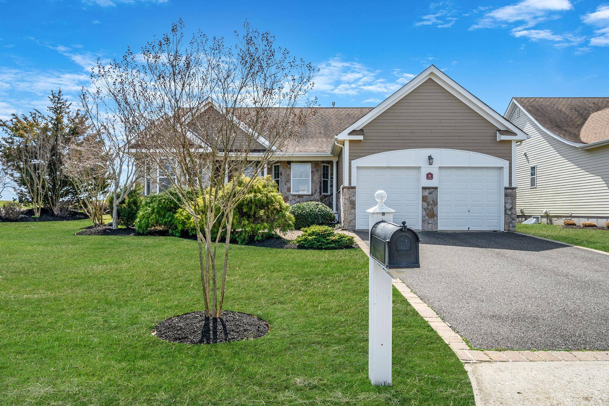 Riverhead, NY 11901,55 Tyler DR