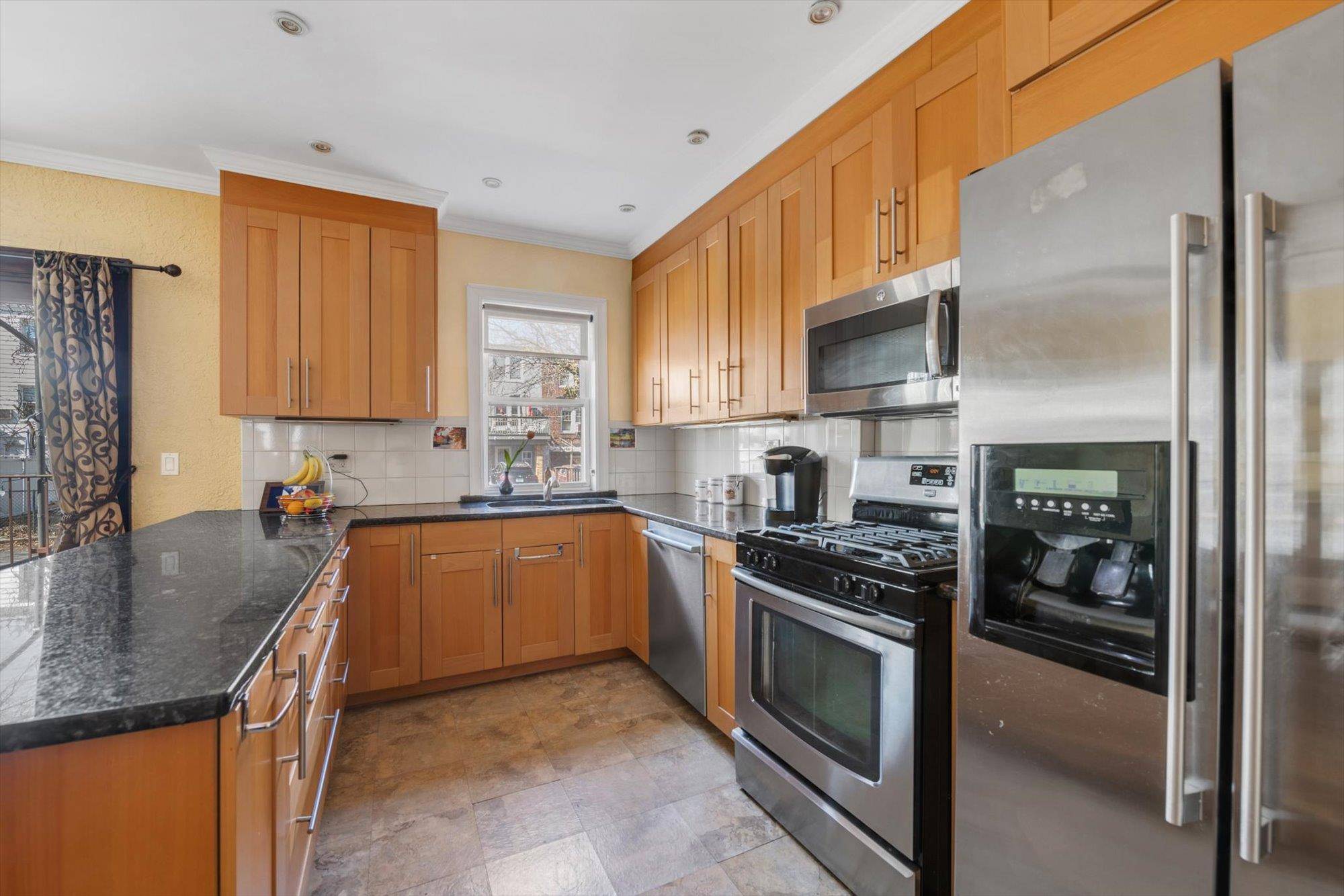 Bronx, NY 10469,2545 Westervelt AVE