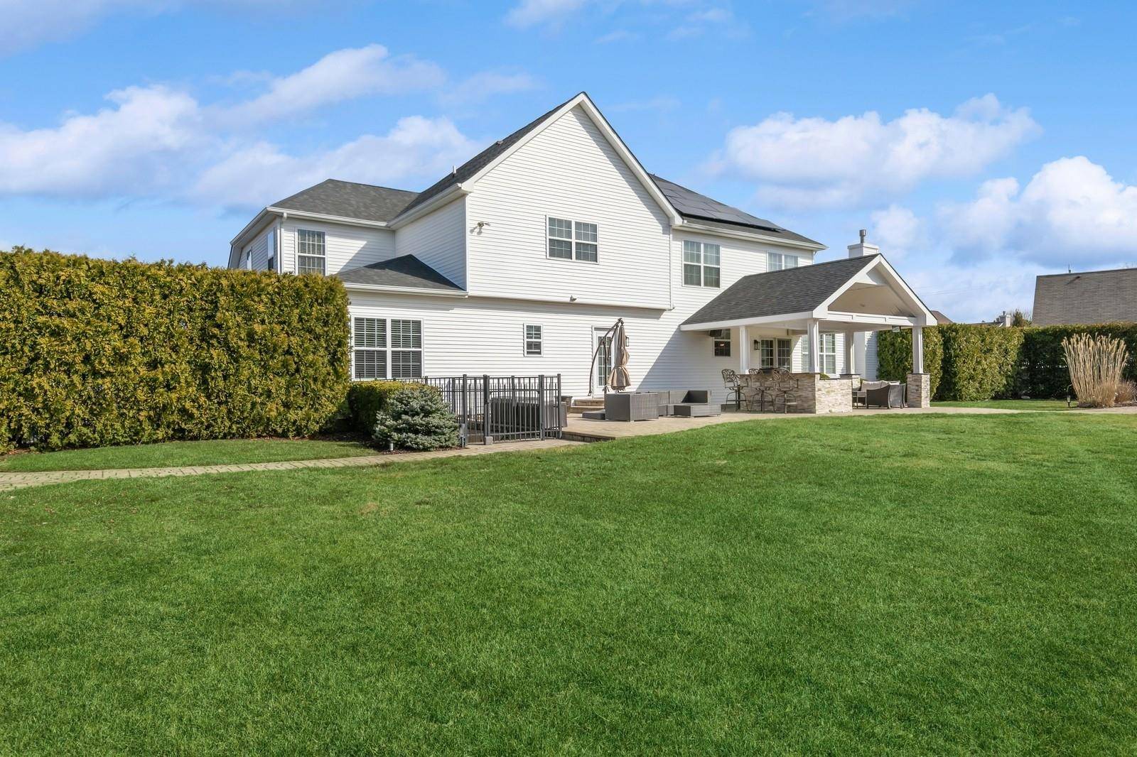 Shoreham, NY 11786,4 Clayton CT
