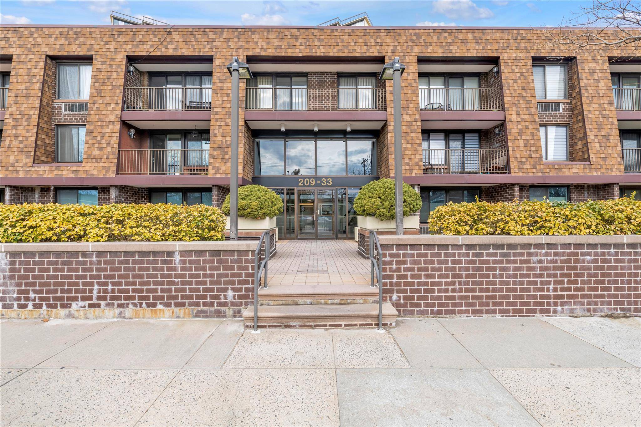 Bayside, NY 11360,209-33 26th AVE