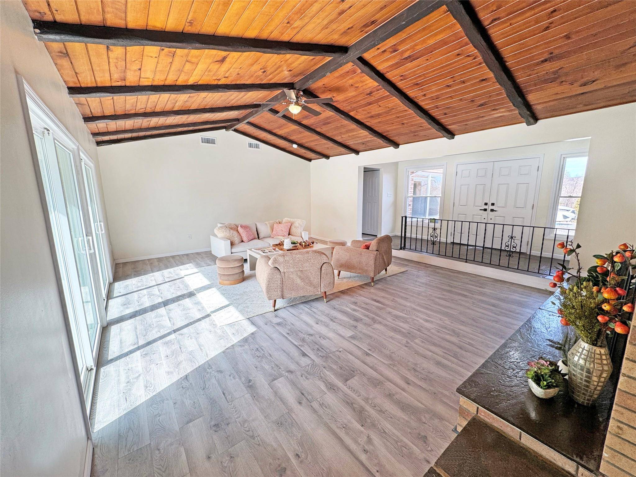 Marlboro, NY 12542,7 Penny LN