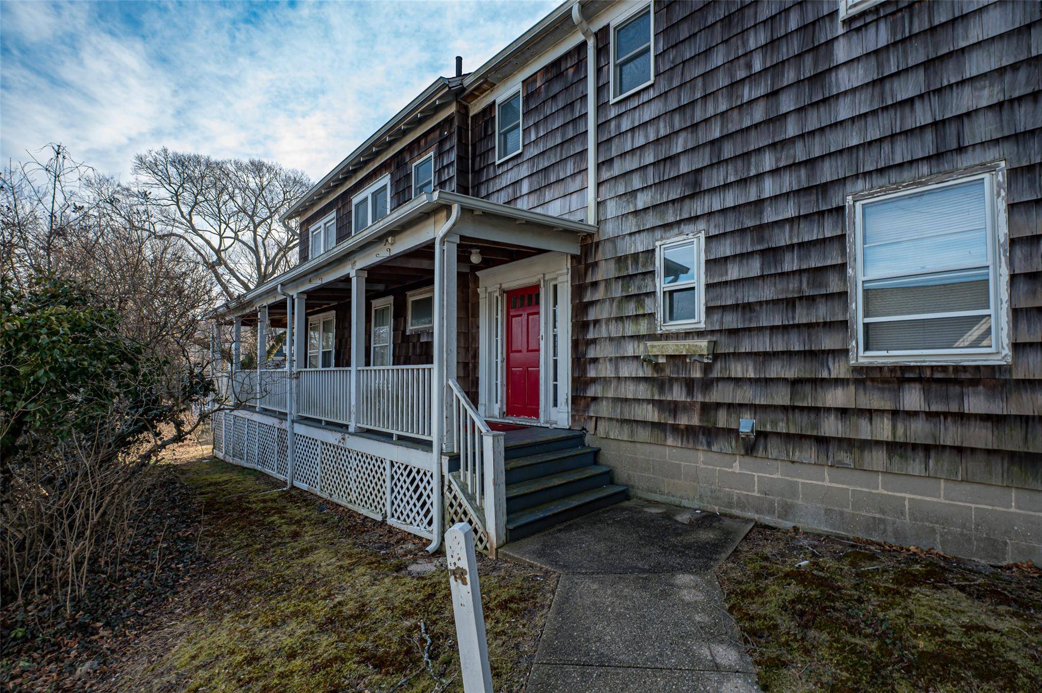 Port Jefferson, NY 11777,127A Barnum AVE