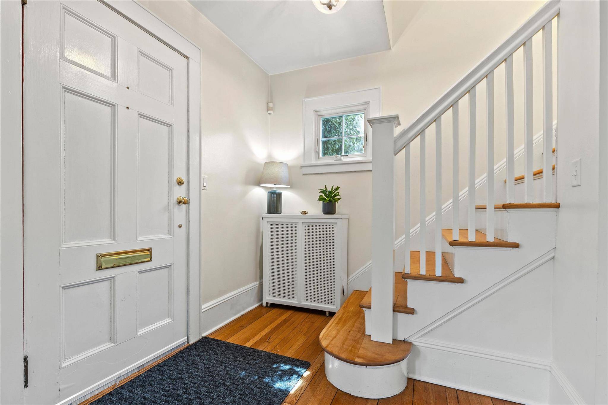 Larchmont, NY 10538,22 Mayhew AVE