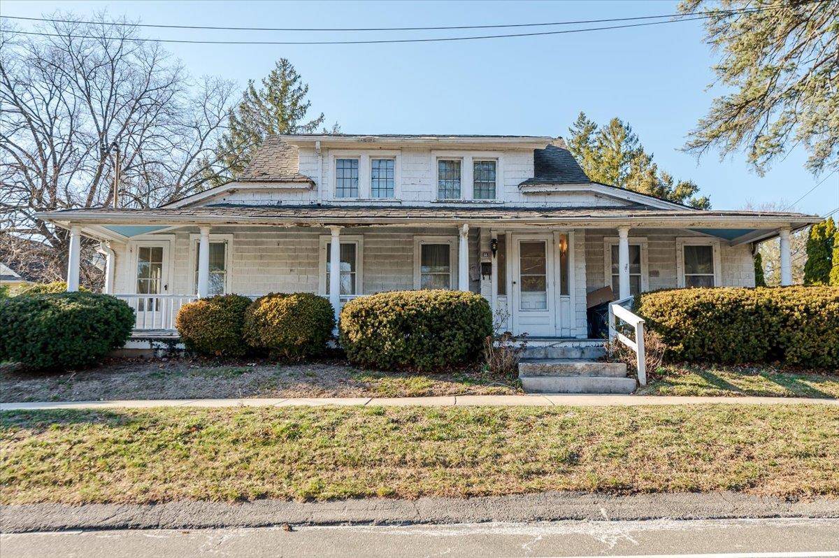 Huntington, NY 11743,55 E Main ST