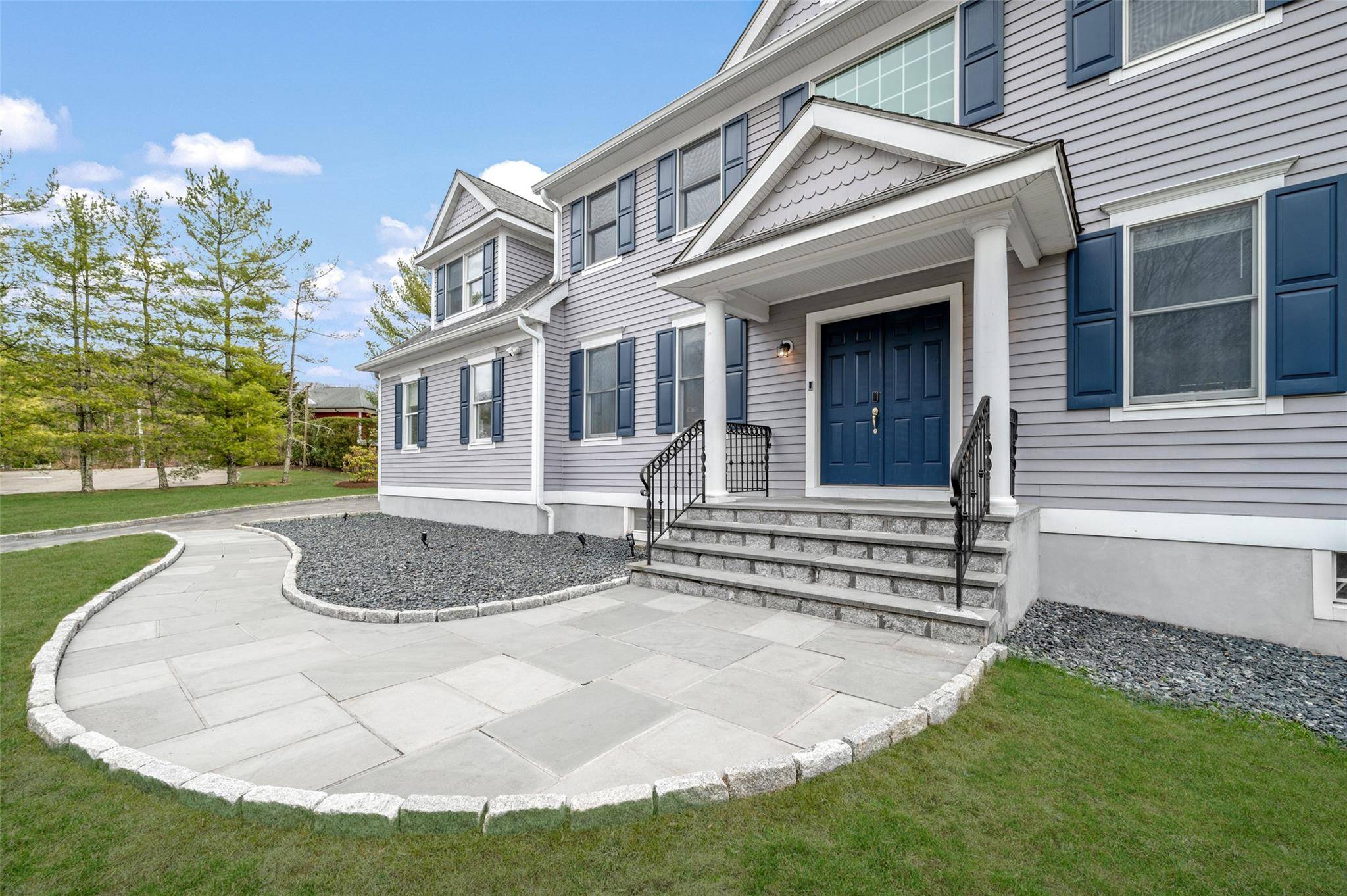 West Harrison, NY 10604,5 Forest Lake DR