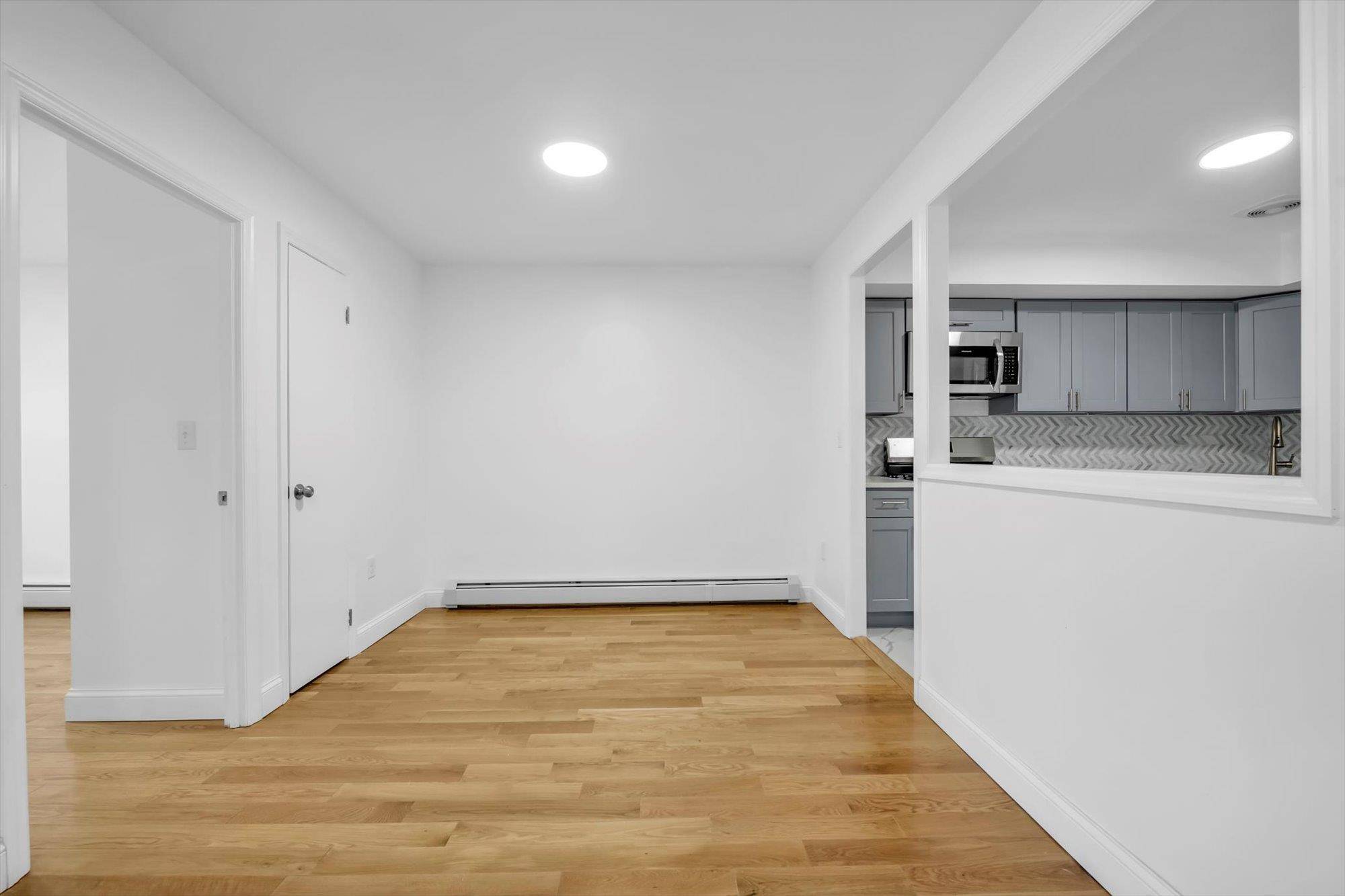 Corona, NY 11368,104-65 42 AVE
