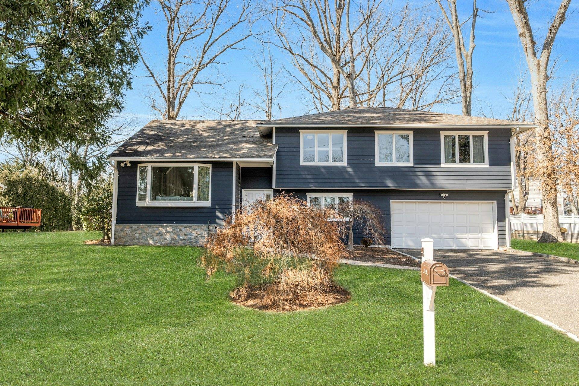 New Rochelle, NY 10804,42 Gaby LN