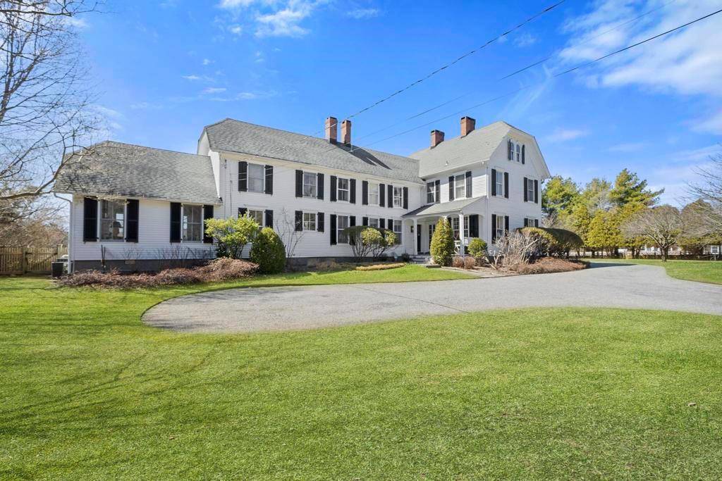 Brookhaven, NY 11719,252 Beaver Dam RD