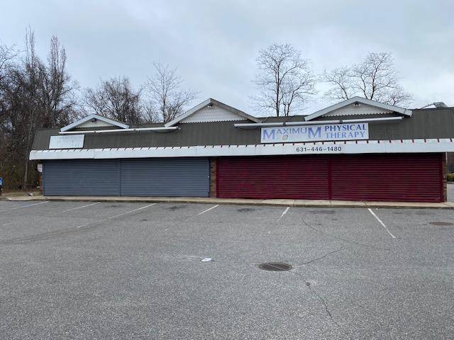 Islip, NY 11706,1470 Sunrise Highway