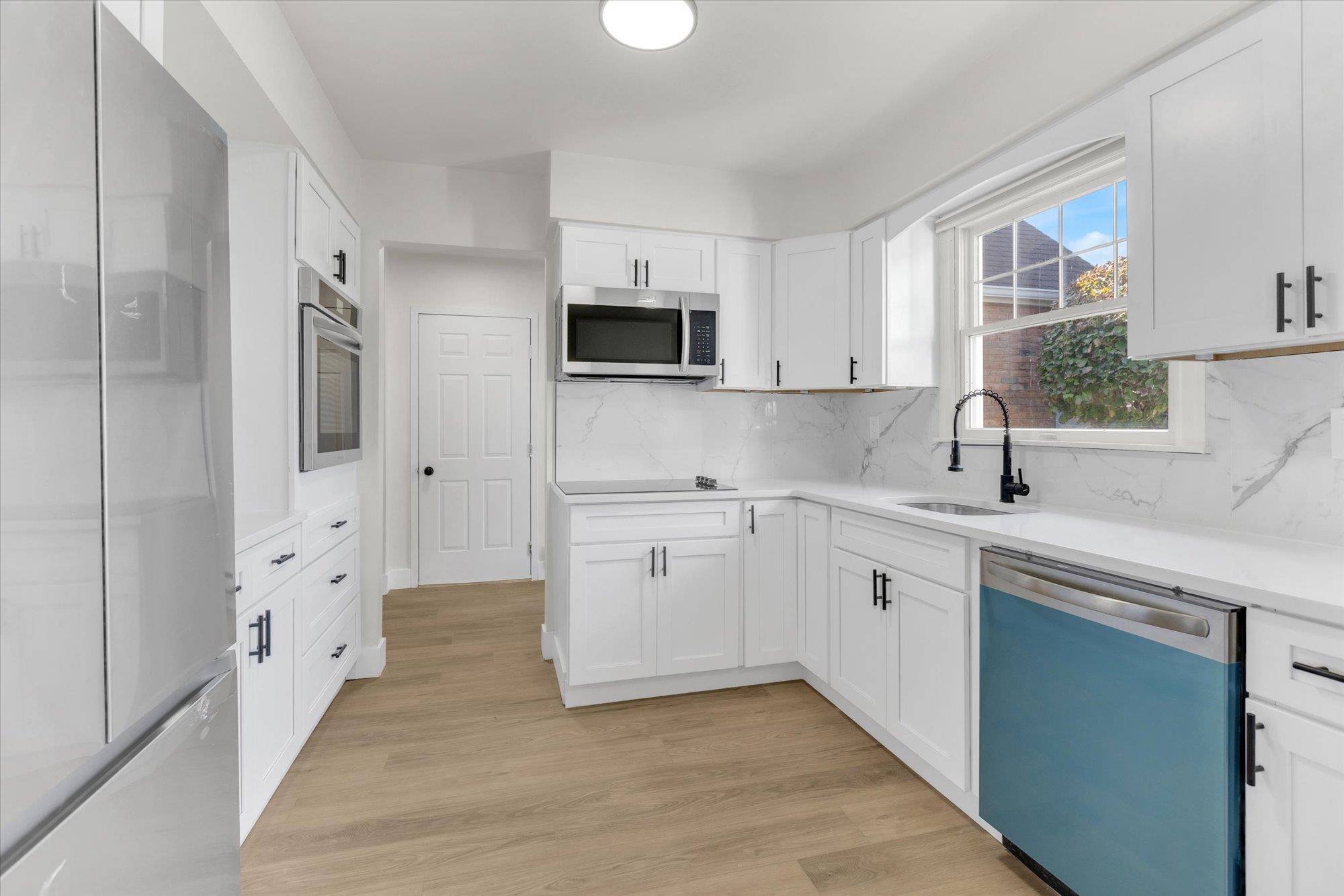 Mount Sinai, NY 11766,23 Standish DR #23