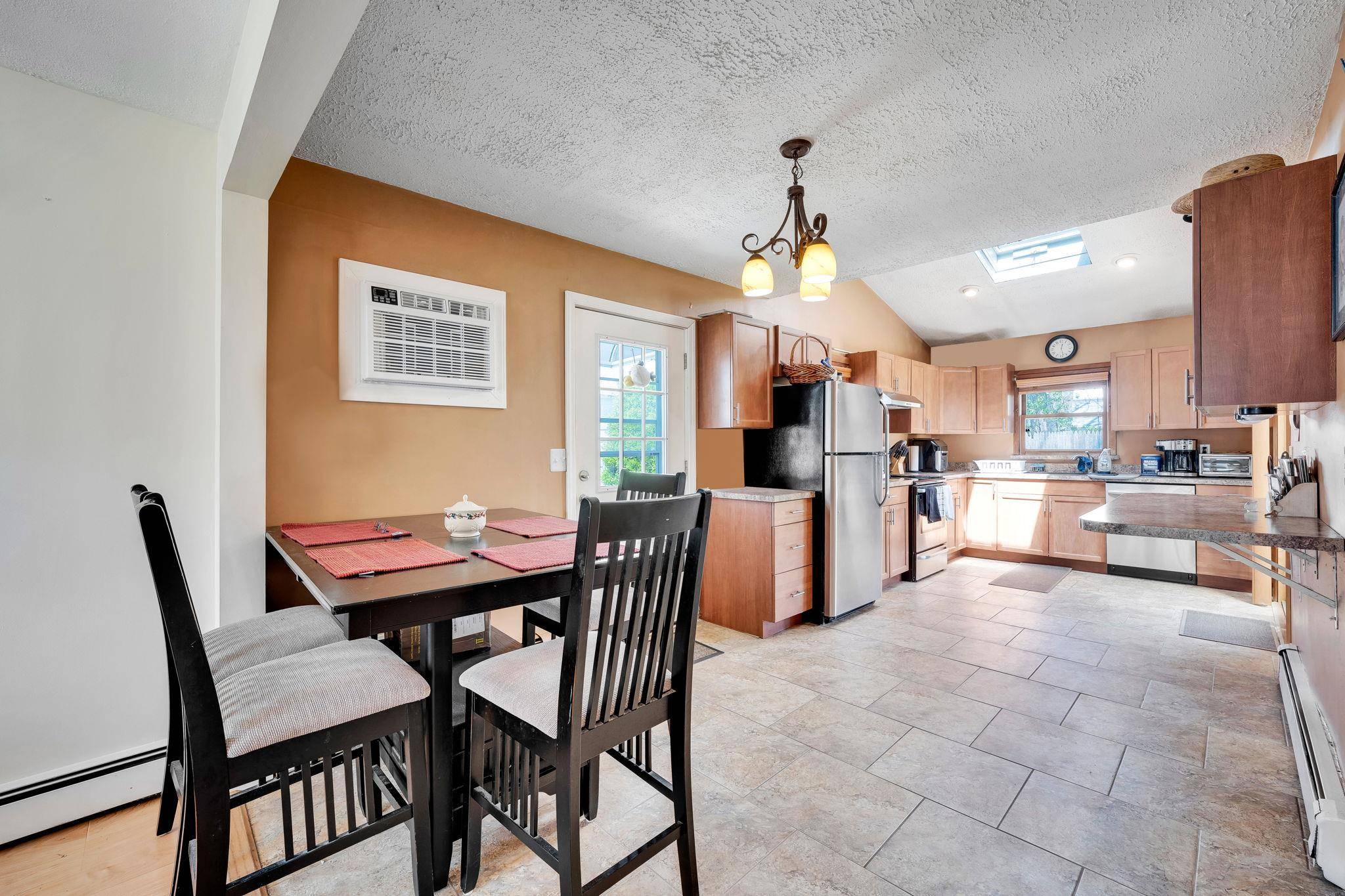 West Hempstead, NY 11552,639 Robin CT