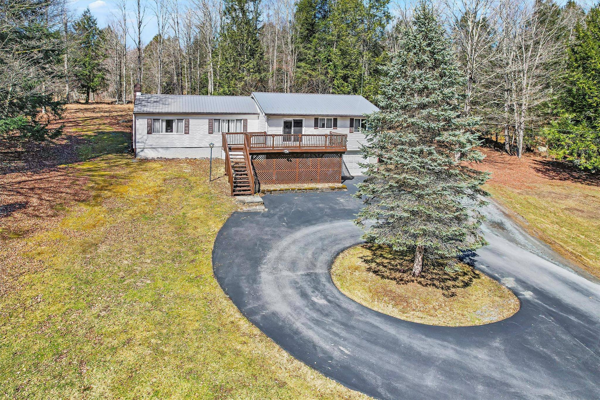 Mongaup Valley, NY 12762,121 Gale RD