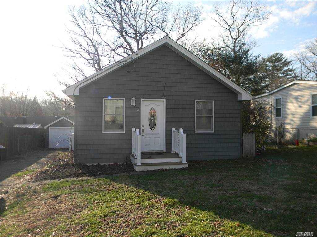 Ronkonkoma, NY 11779,Address not disclosed