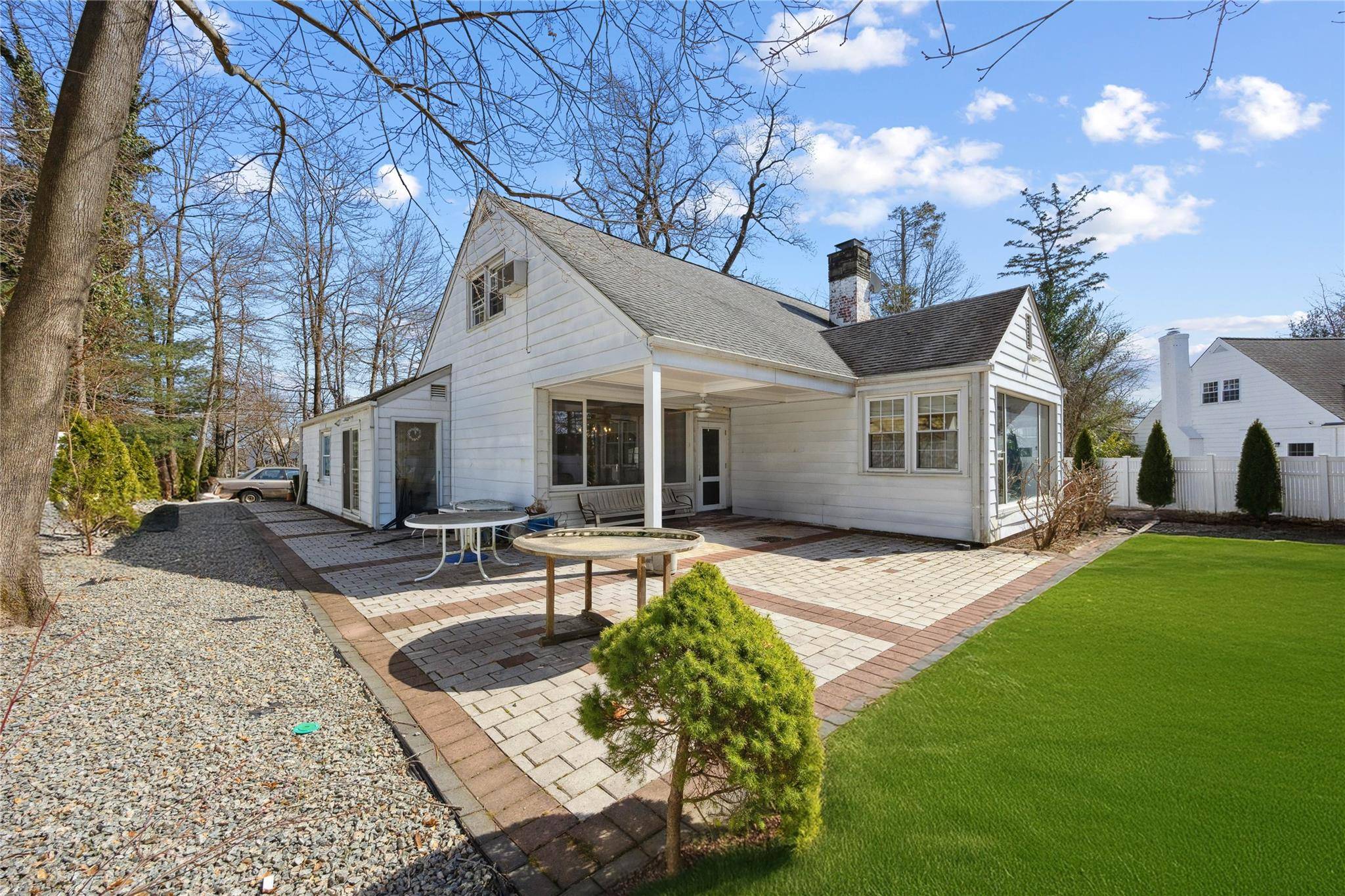 New Rochelle, NY 10804,60 Wilmot RD