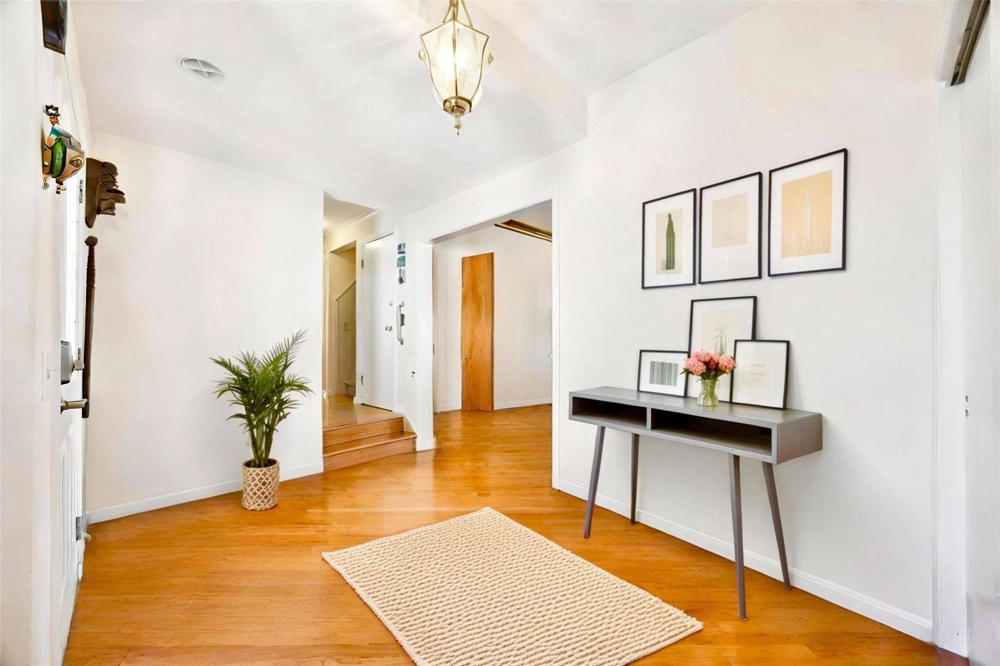 New Rochelle, NY 10804,60 Wilmot RD