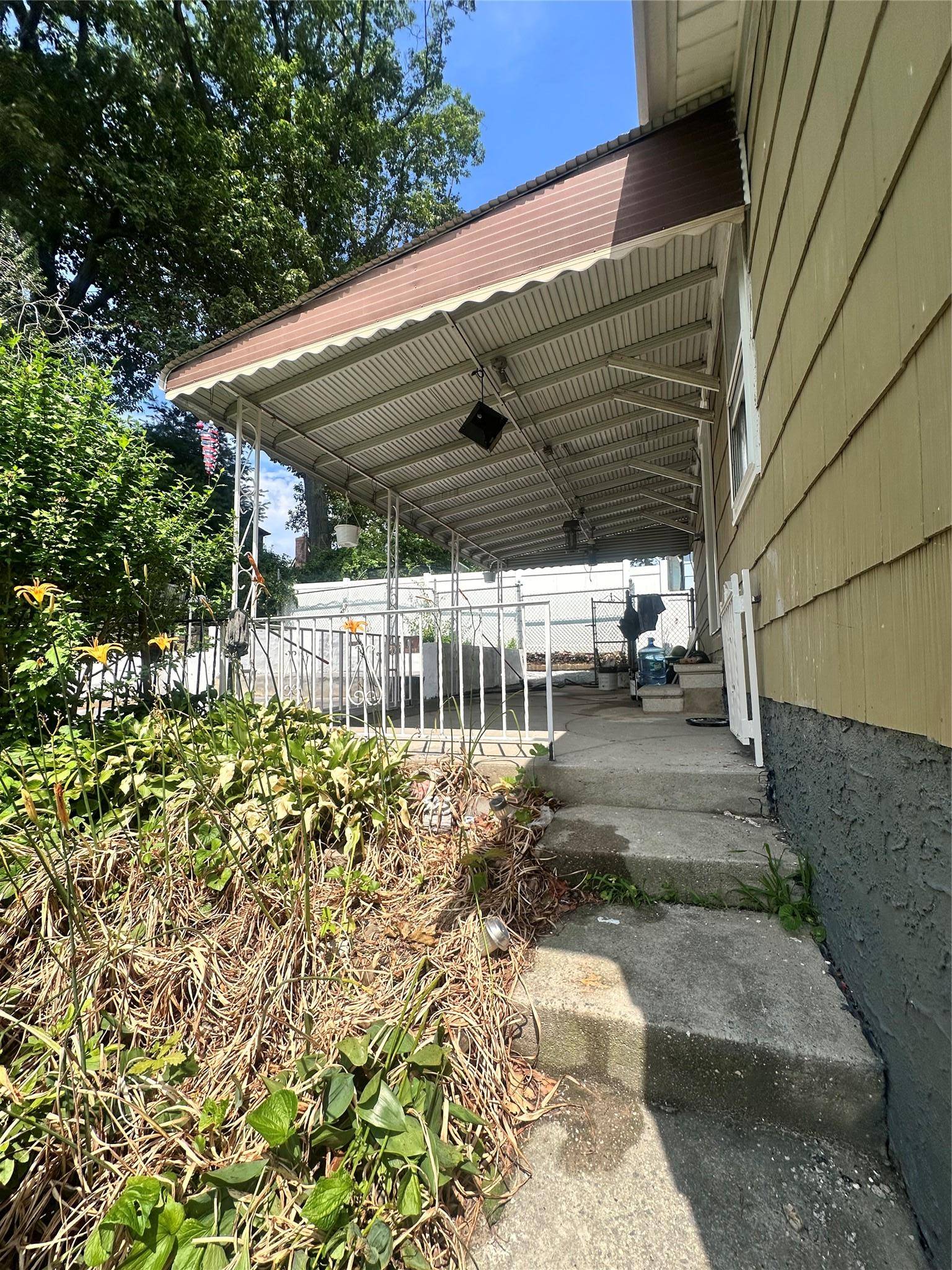 Yonkers, NY 10704,2 Kimball TER