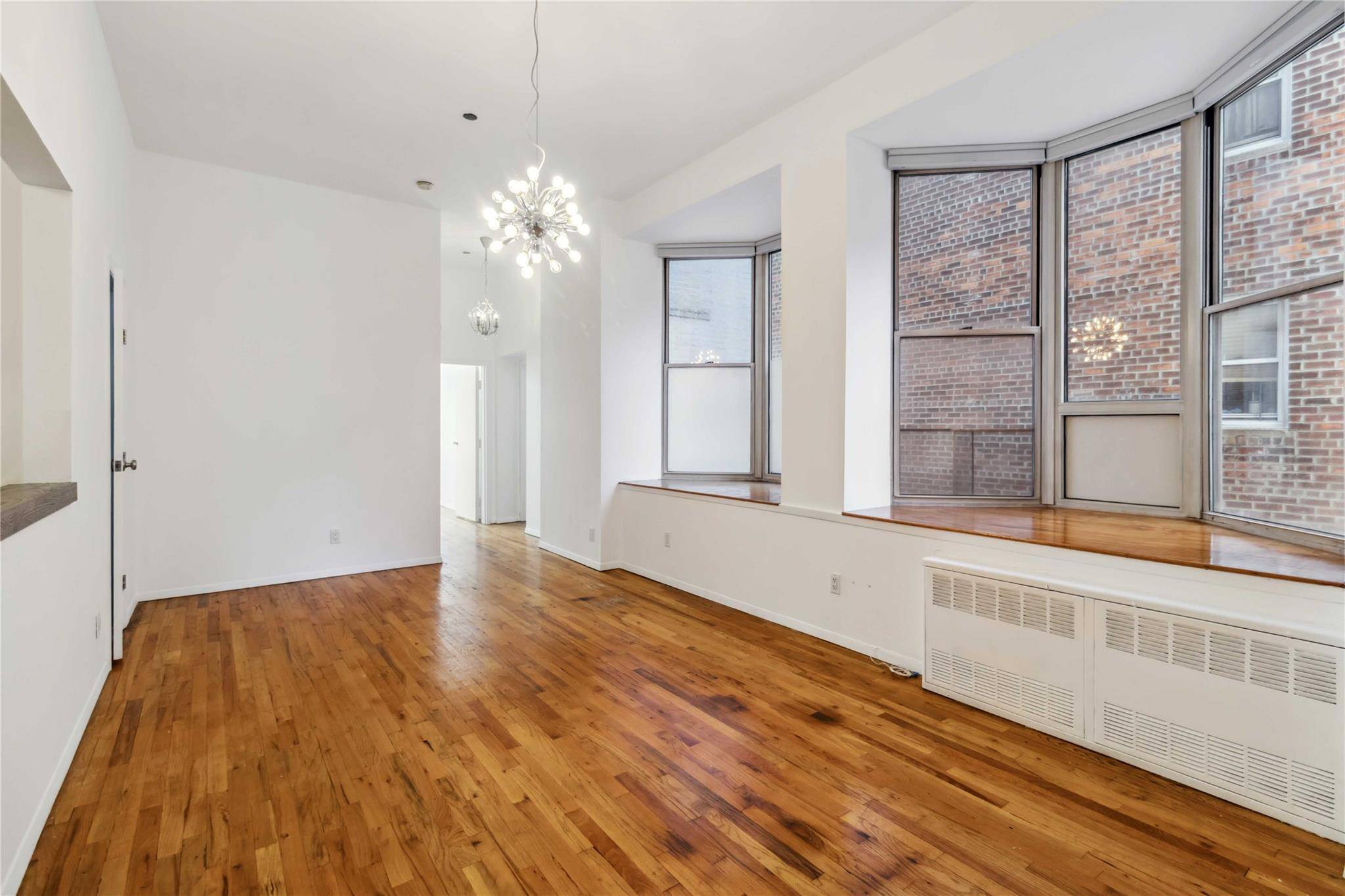 Woodside, NY 11377,61-20 Woodside Avenue #2U