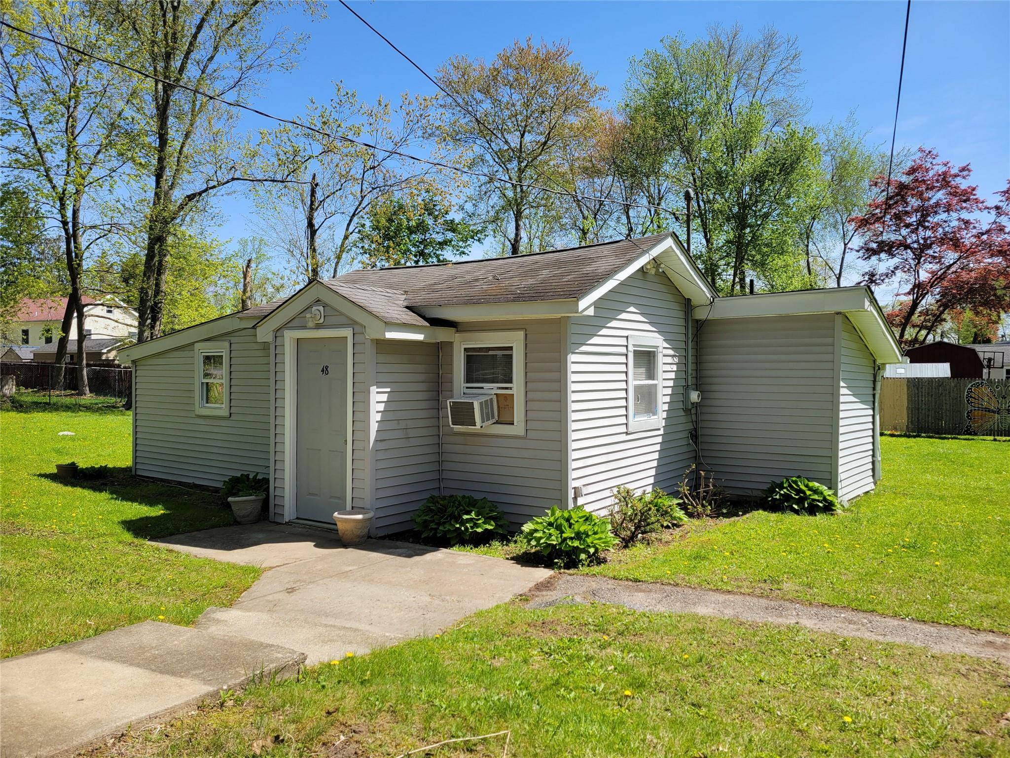 Yorktown Heights, NY 10598,48 Forest LN