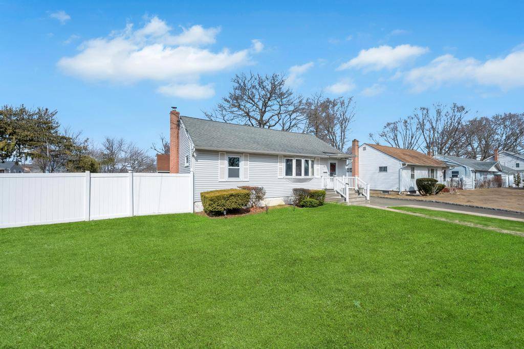 Wyandanch, NY 11798,167 Cumberbach Street