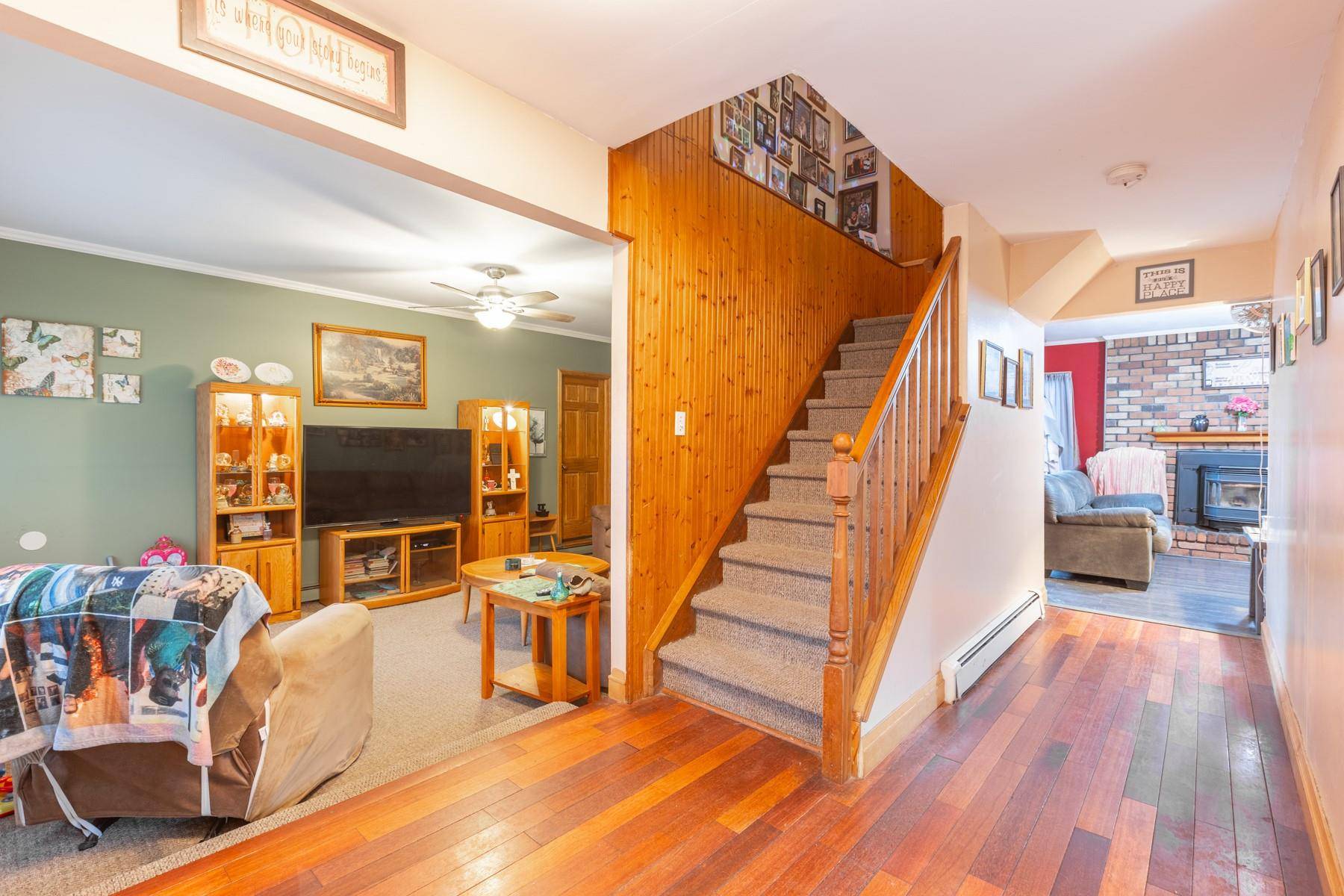 Holbrook, NY 11741,423 Alphabet ST