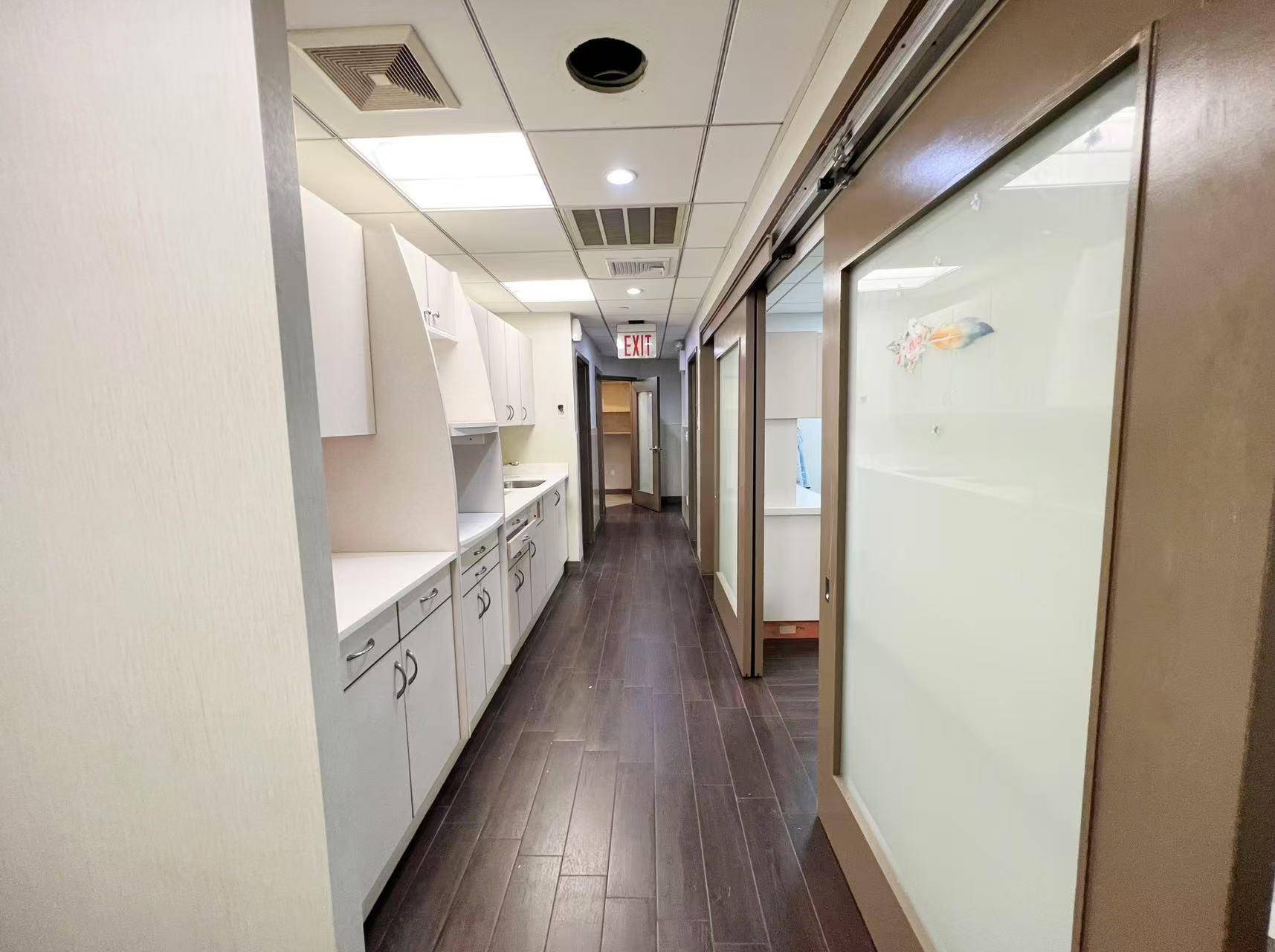 New York (manhattan), NY 10013,128 Mott ST #403