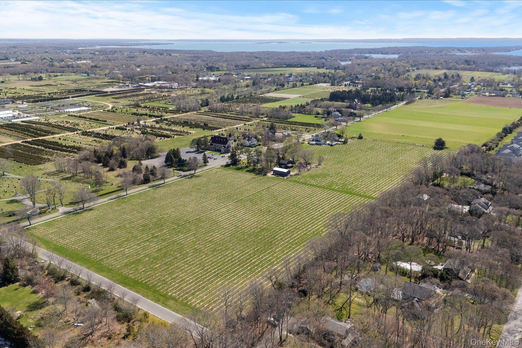 Cutchogue, NY 11935,3385 Depot LN