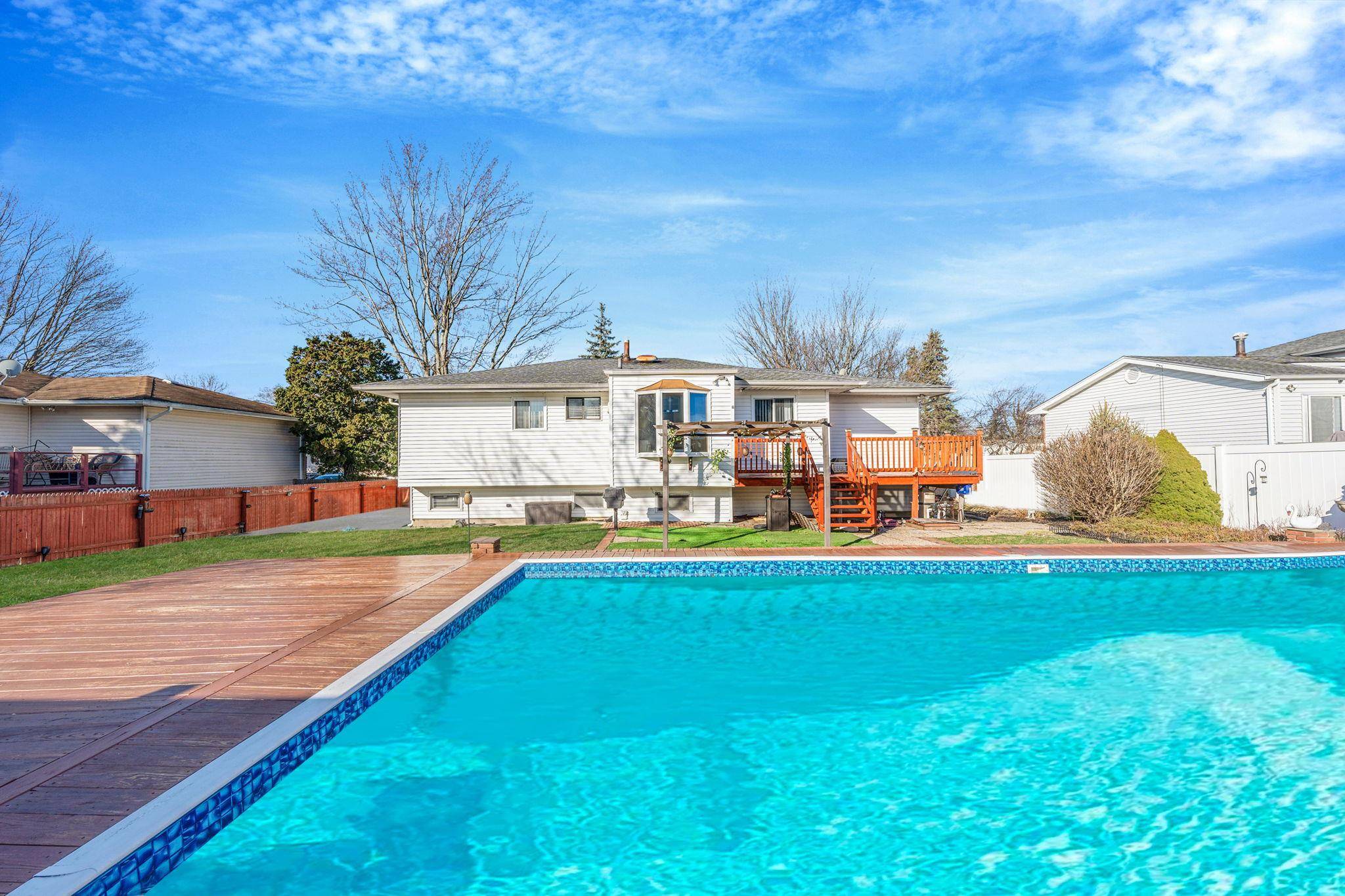 Deer Park, NY 11729,349 W 17th ST