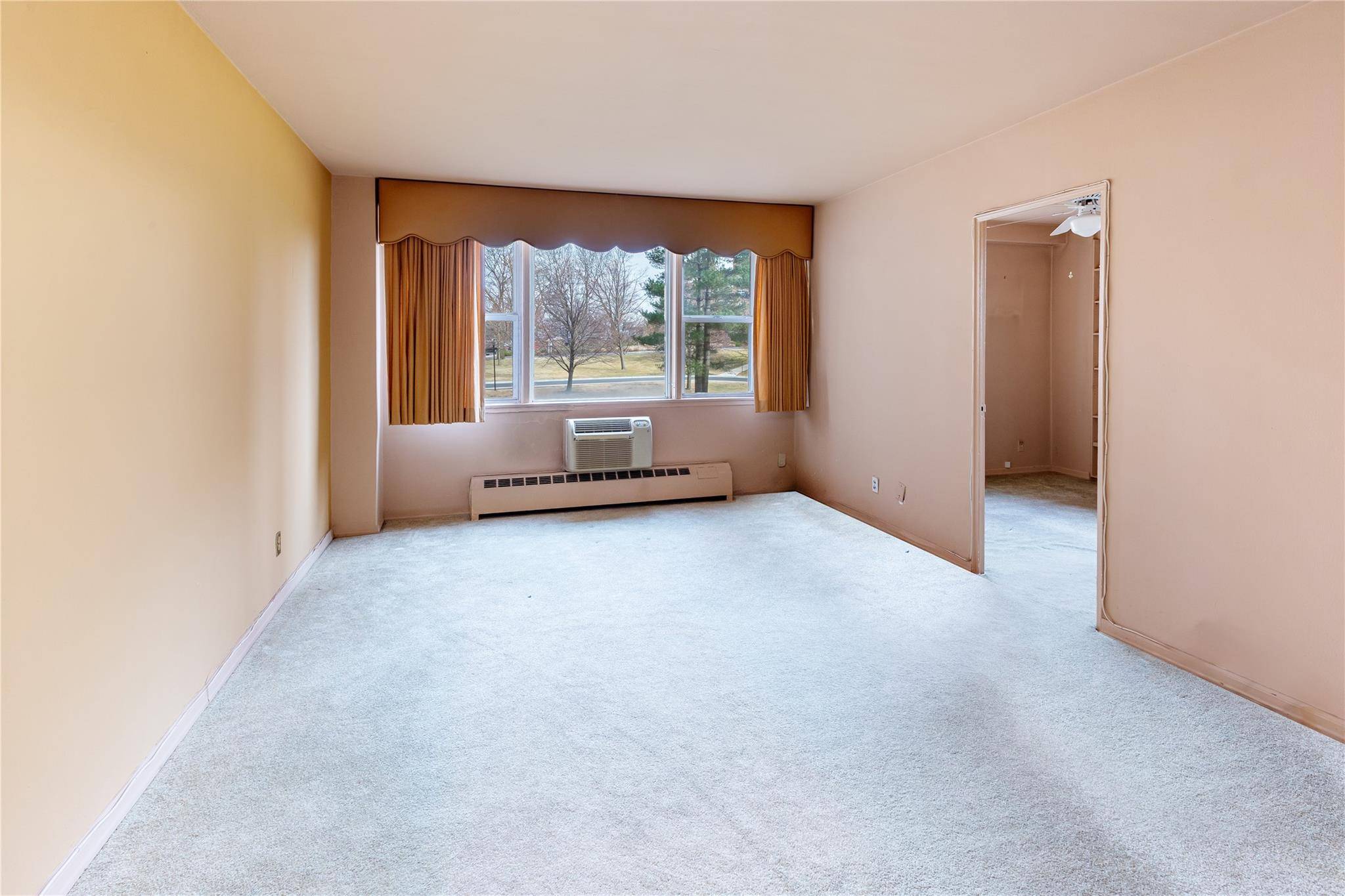 Bronx, NY 10471,5700 Arlington AVE #2X
