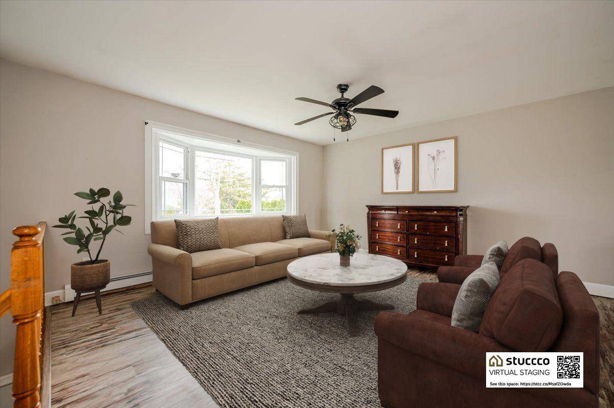 Islip, NY 11751,136 Monell AVE