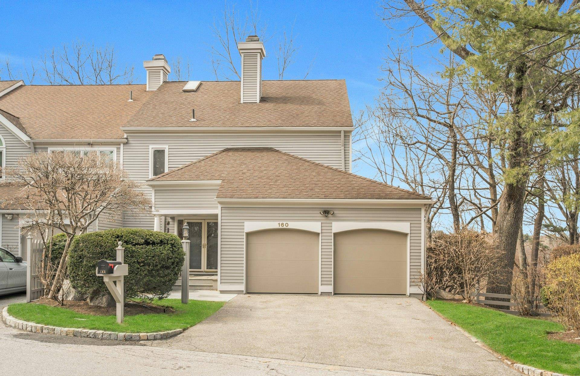 Scarsdale, NY 10583,160 Boulder Ridge RD