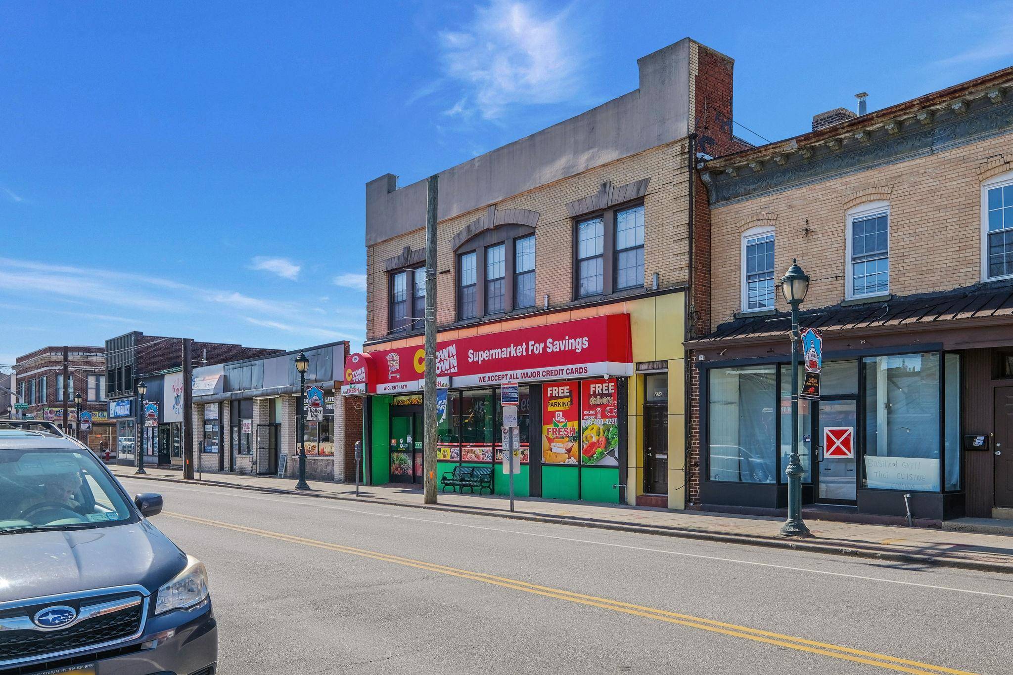 Valley Stream, NY 11580,214 Rockaway AVE