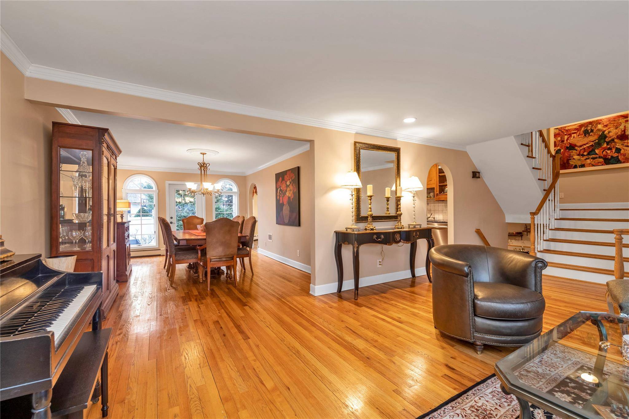Oceanside, NY 11572,355 Divot RD