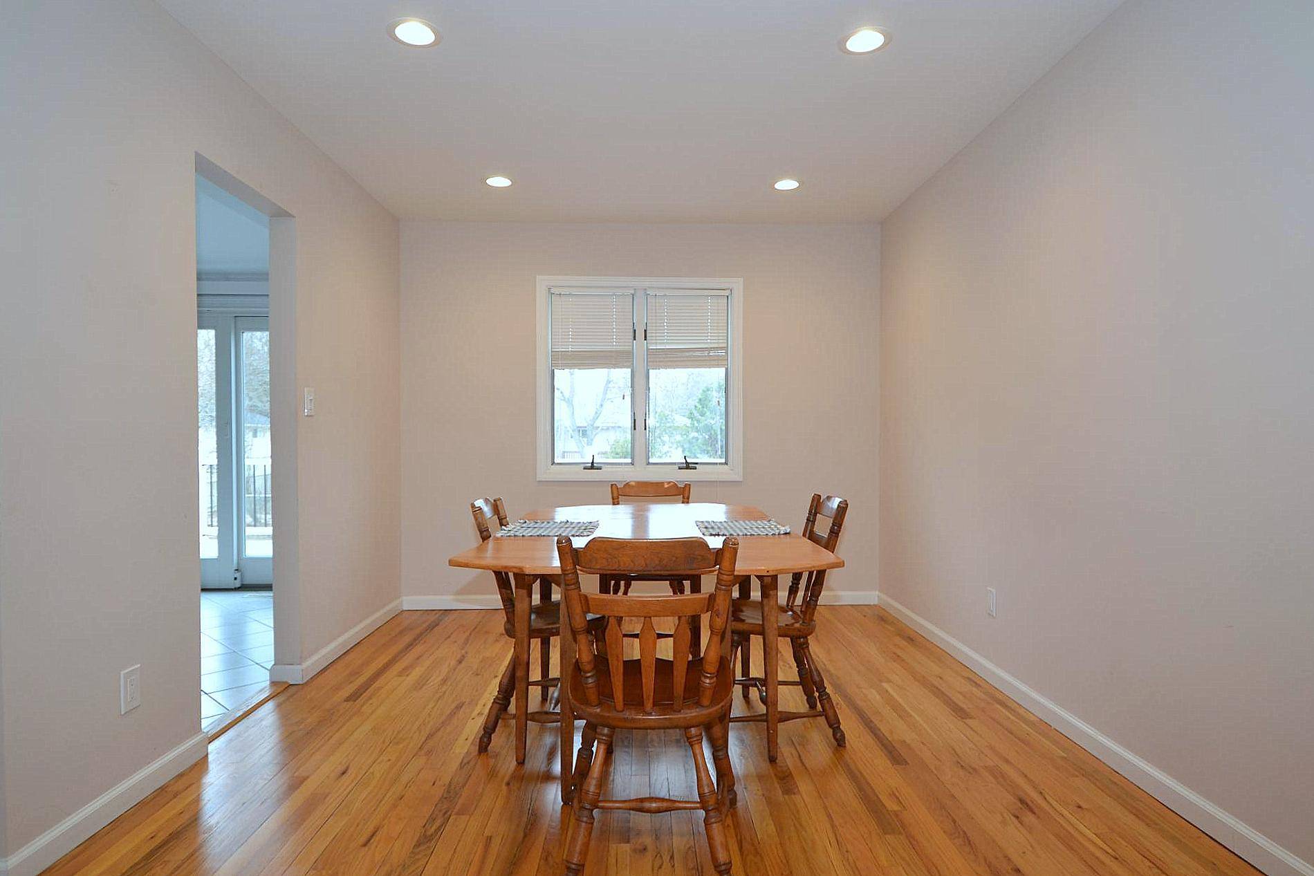 Ronkonkoma, NY 11779,10 Bea AVE