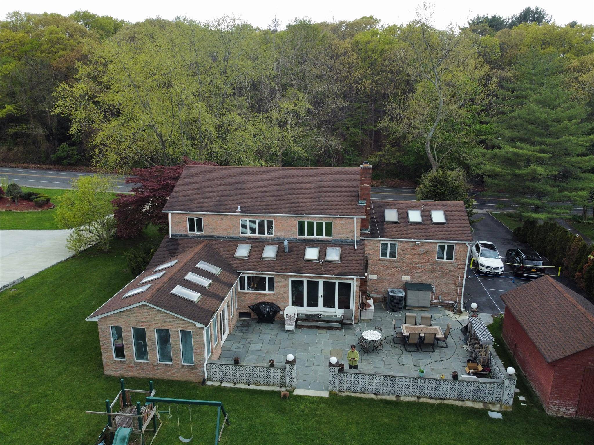 Dix Hills, NY 11746,12 Bagatelle RD