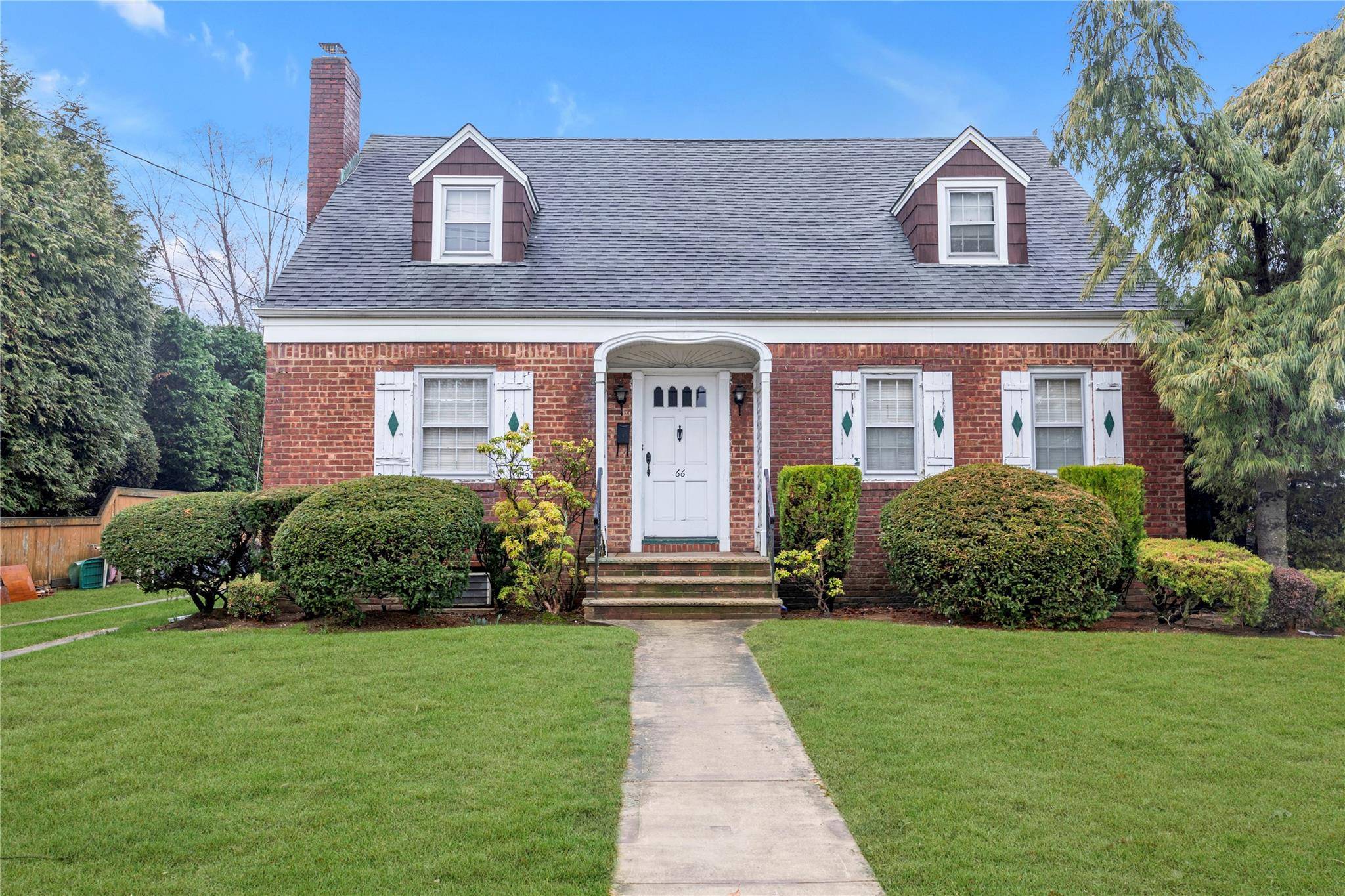 East Rockaway, NY 11518,66 Denton AVE