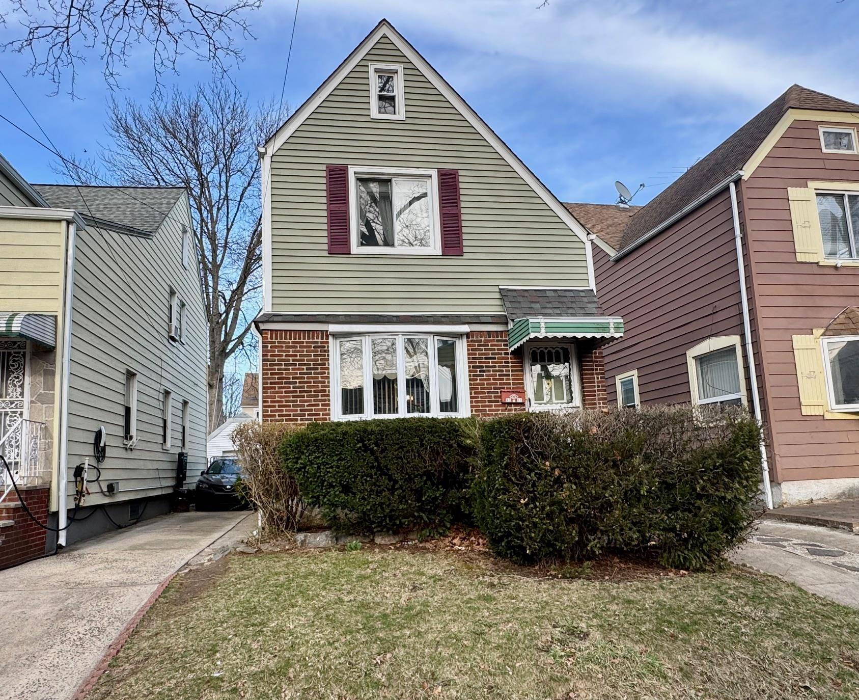 Queens Village, NY 11428,93-11 210 ST