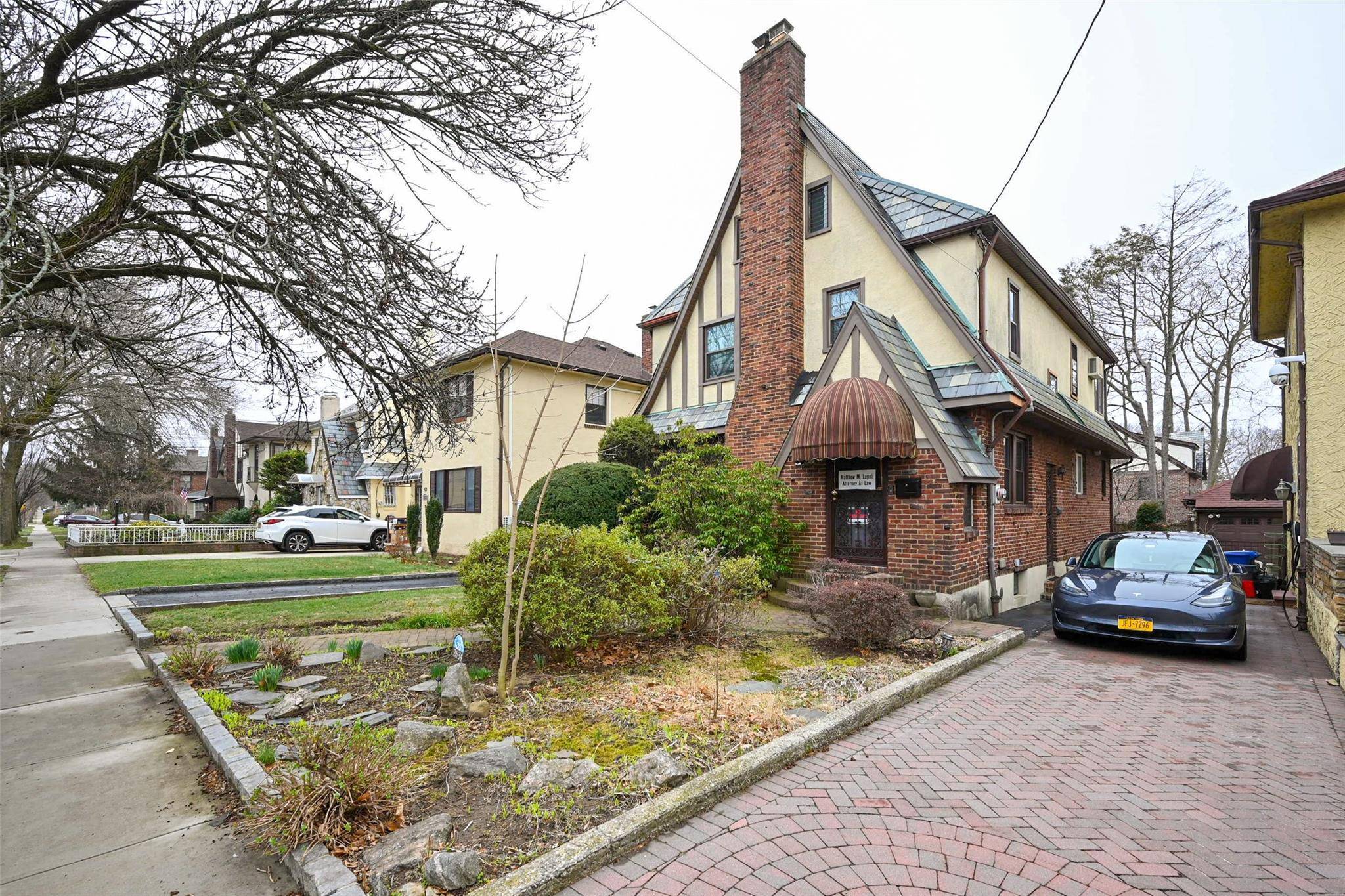 Flushing, NY 11358,26-34 169 ST